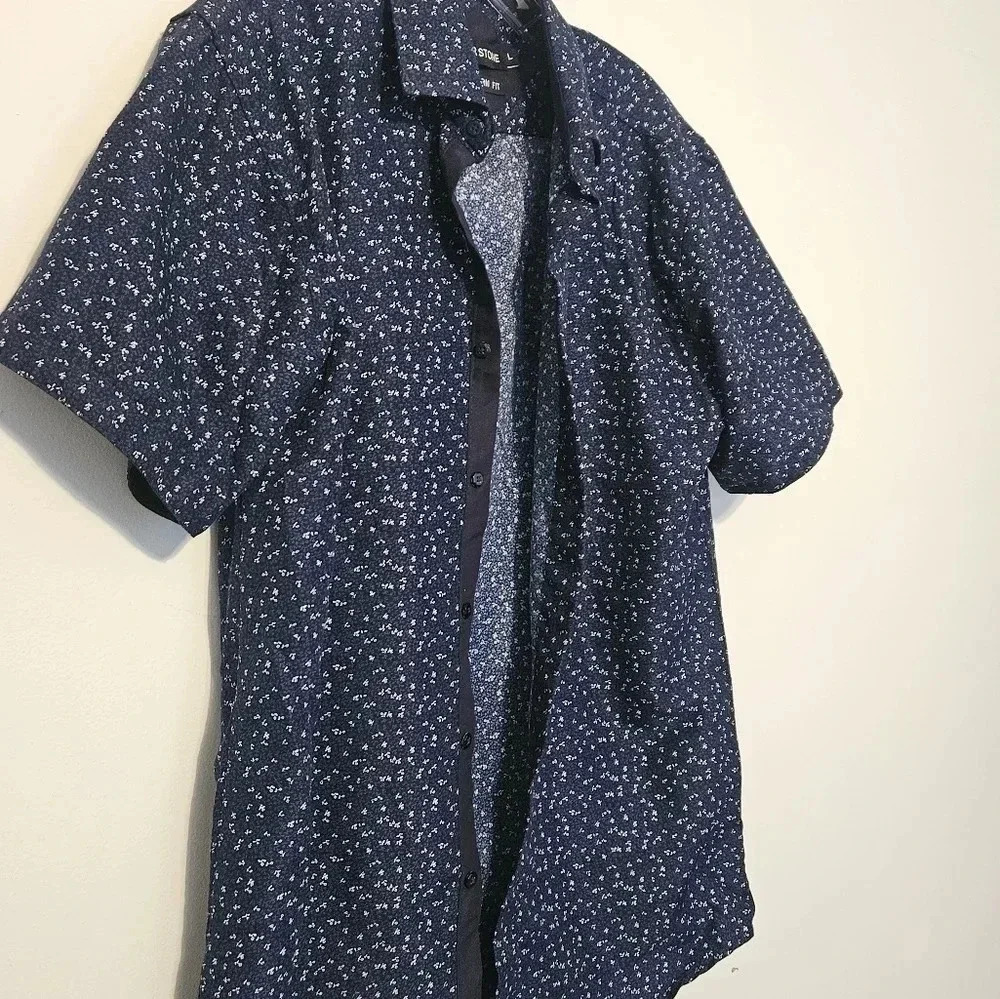 SILVERSTONE MODERN FIT Short Sleeve Button Down Size Large EUC - Picture 3 of 7